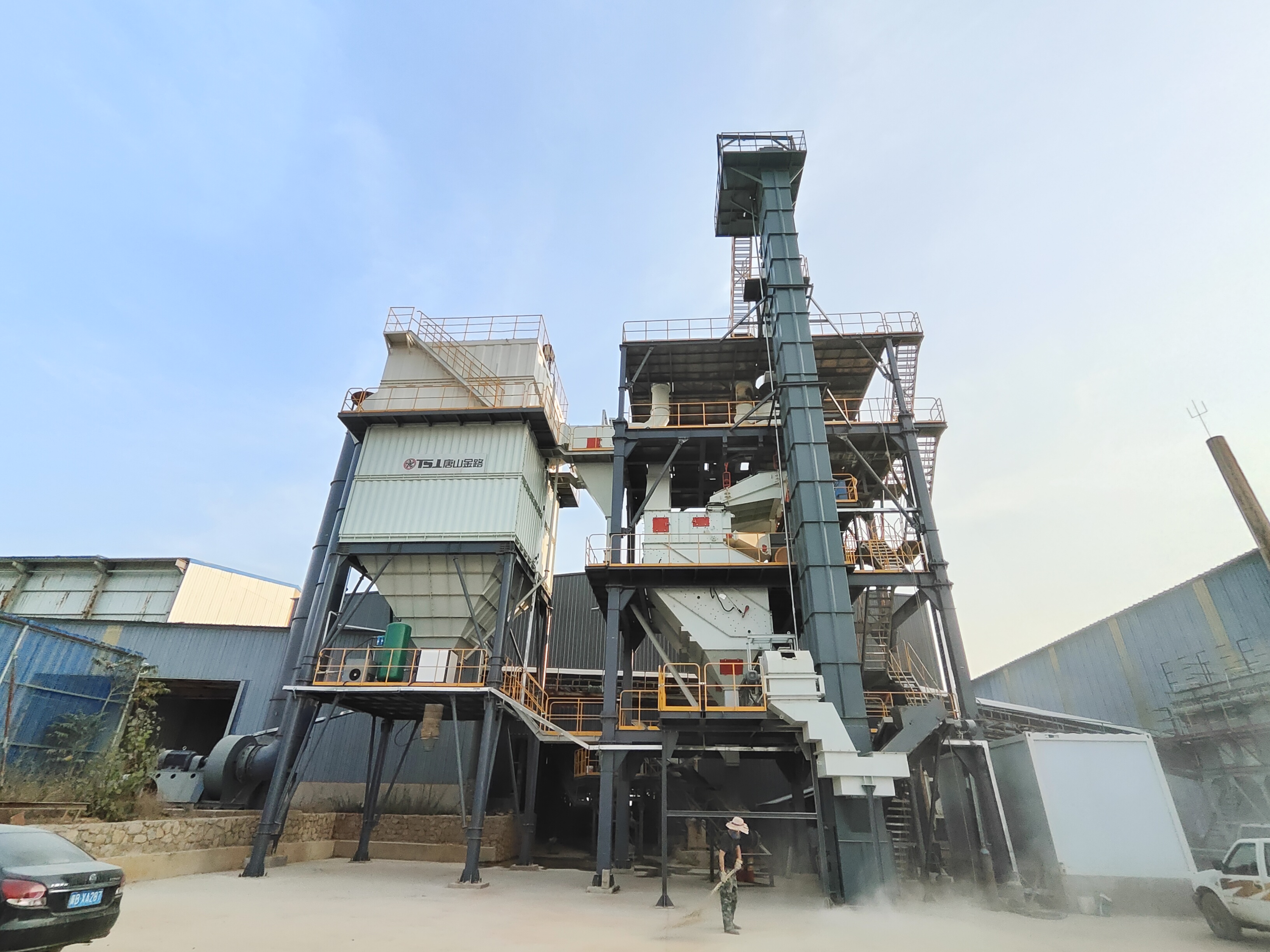 干法制砂楼：破解水资源短缺困境的制砂新方案