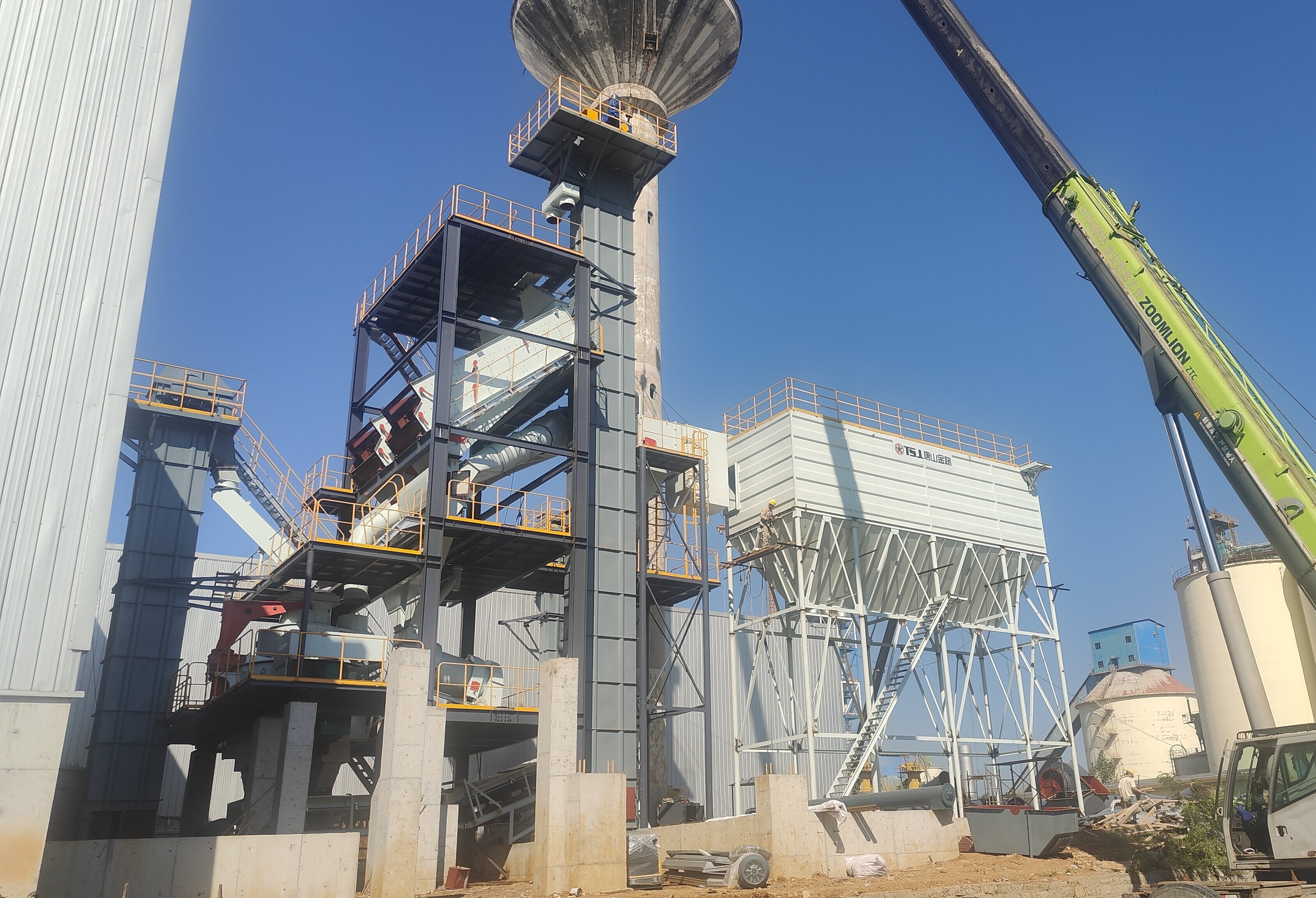 干法制砂楼：石粉变砂，细度与含粉率精准调控