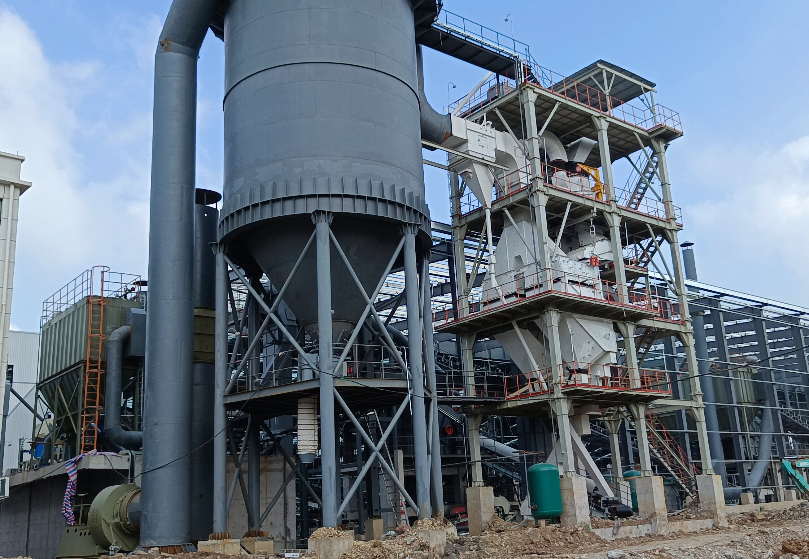 干法革新 砂筑未来——干法制砂楼，引领砂石产业绿色智能新征程